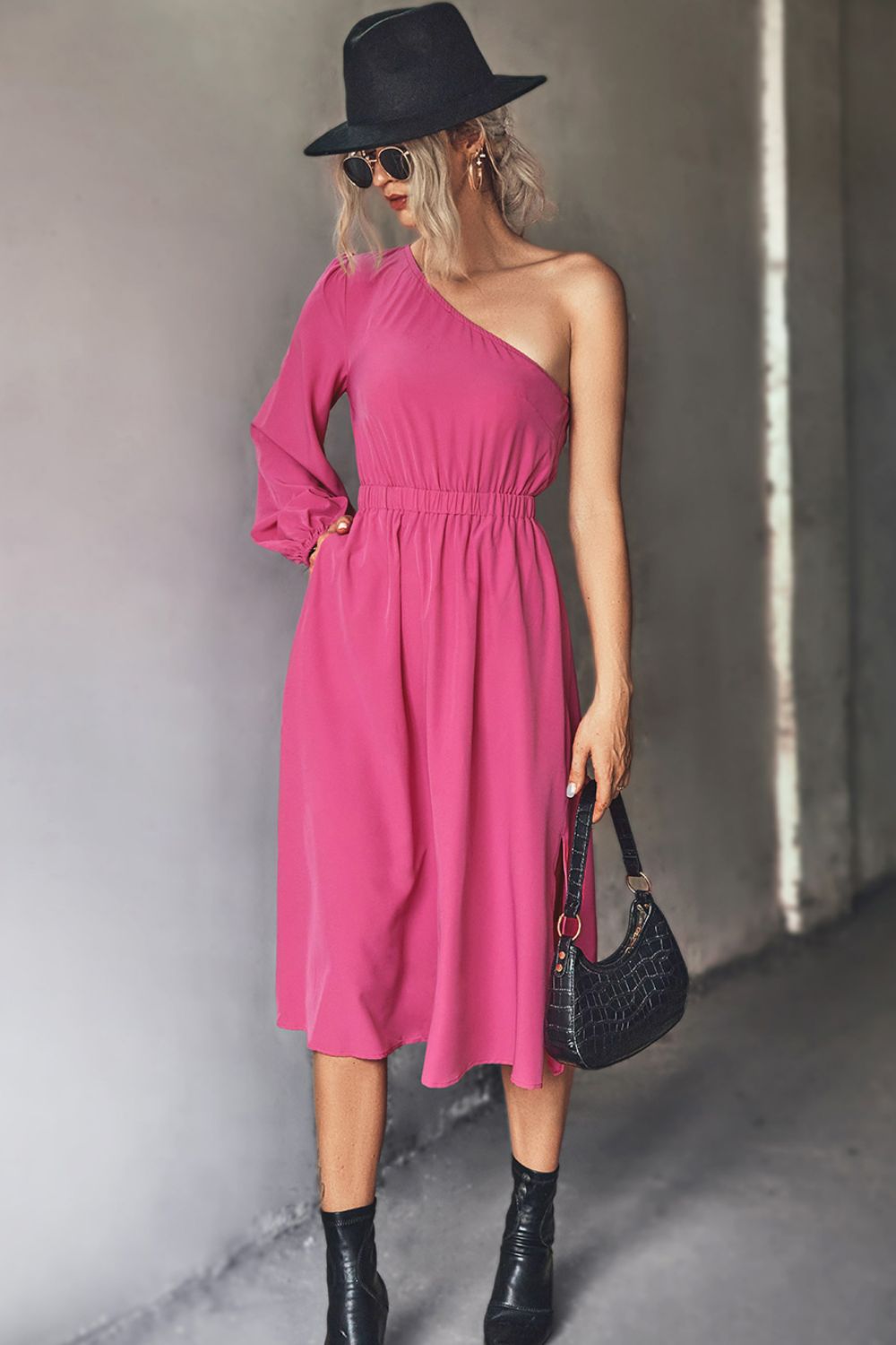 One-Shoulder Side Slit Puff Sleeve Dress