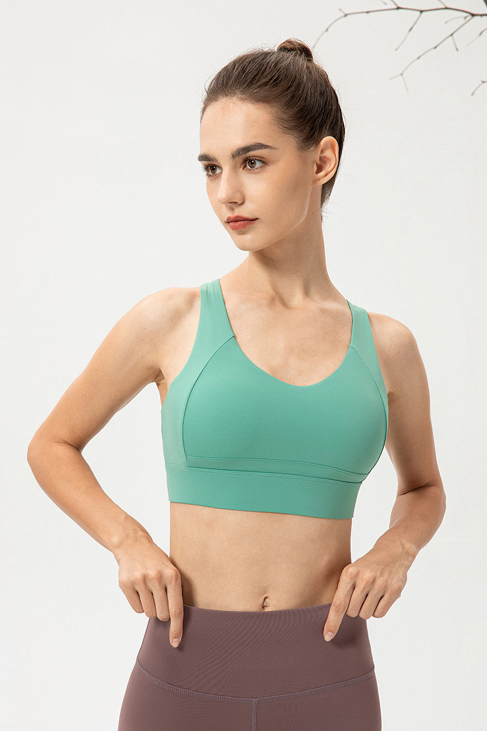 Comfortable Cutout Crisscross Sports Bra